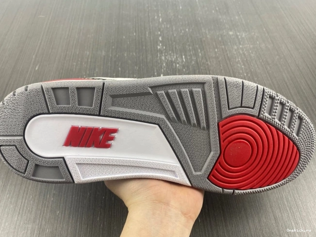 One Kick Fire DN3707-160 Air Red 3 OG Jordan 0725